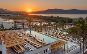 Georgioupolis Suites & Aqua Park